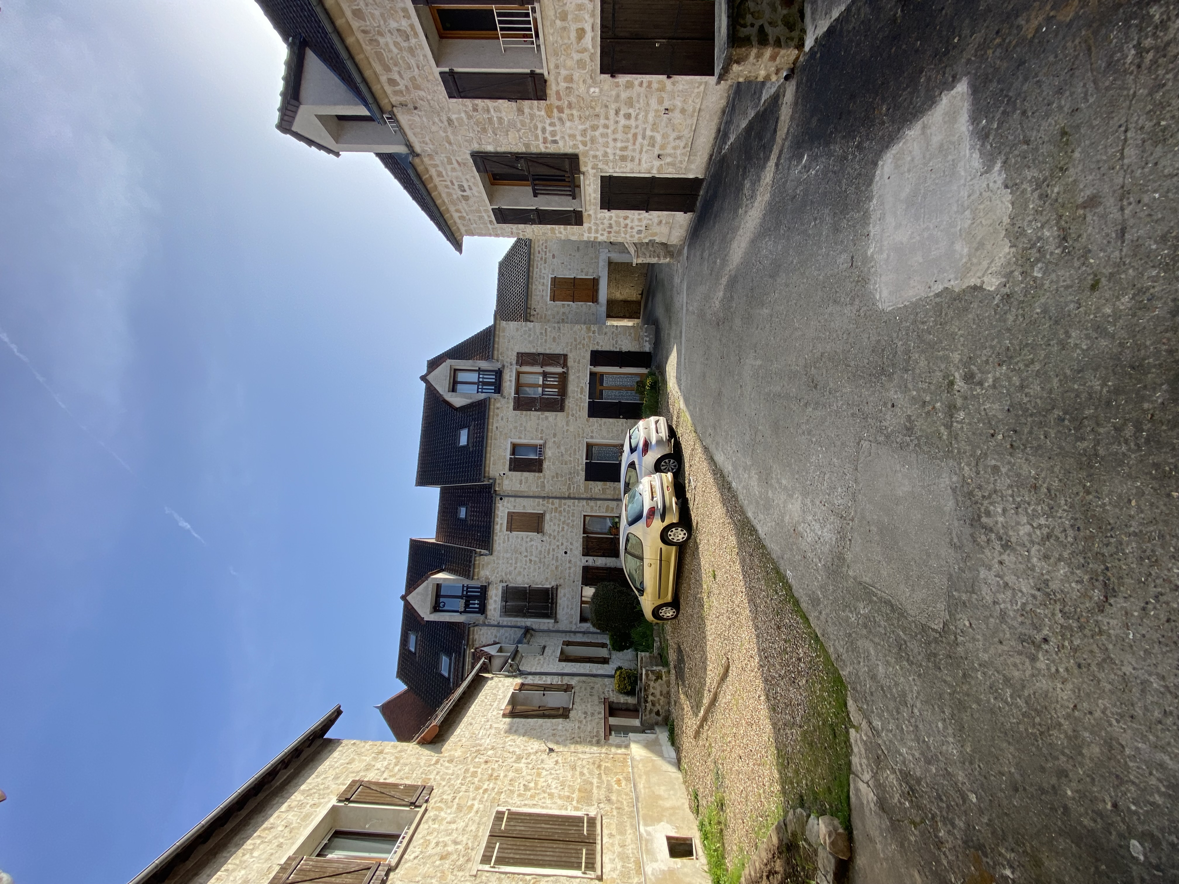 EXCLUSIVITE AUVERS-SUR-OISE Studio au calme 26m² proche commerces — Auvers-sur-Oise