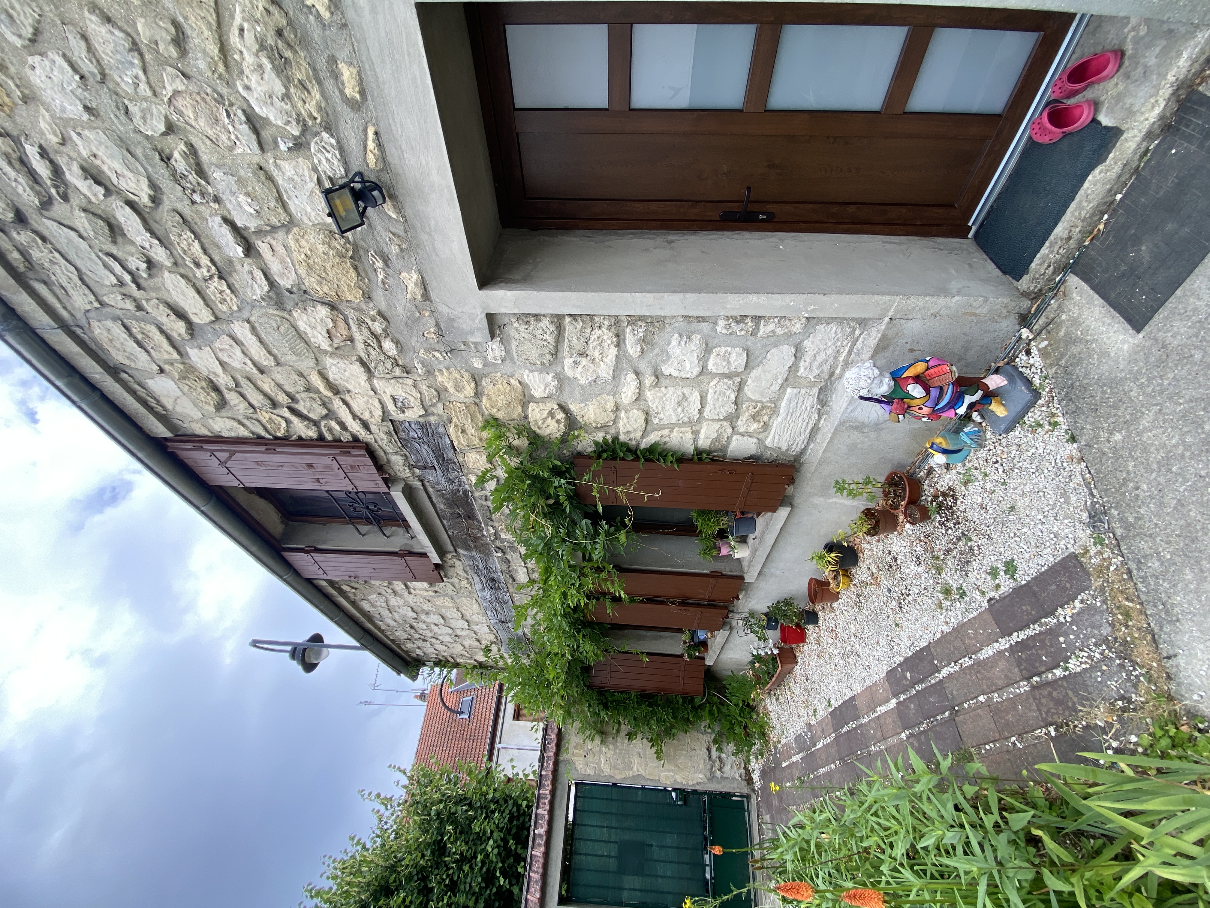 EXCLUSIVITE MERY SUR OISE MAISON EN PIERRE CENTRE VILLE TERRAIN 119M² — Méry-sur-Oise