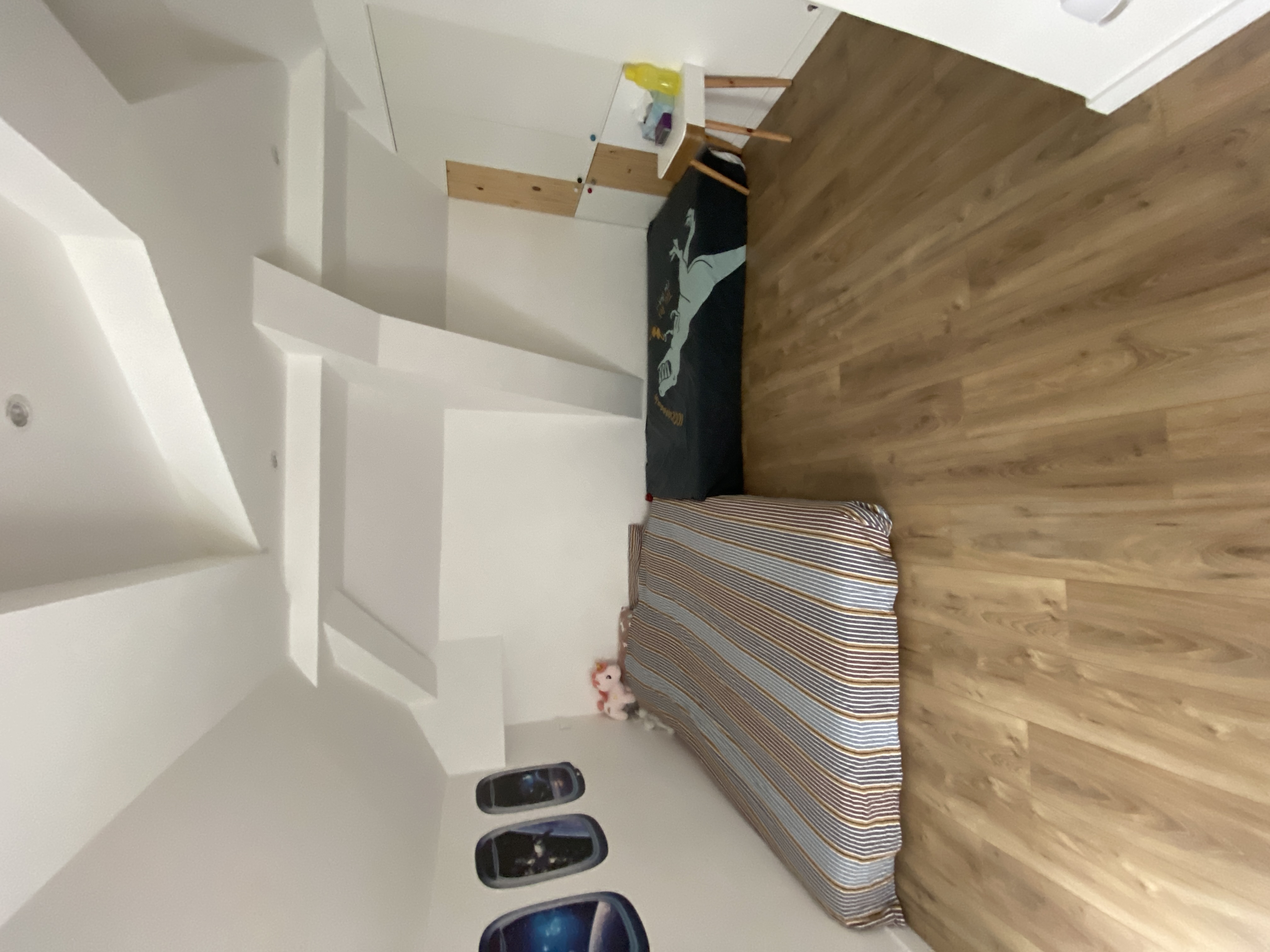 EXCLUSIVITE MERY SUR OISE MAISON EN PIERRE CENTRE VILLE TERRAIN 119M² — Méry-sur-Oise